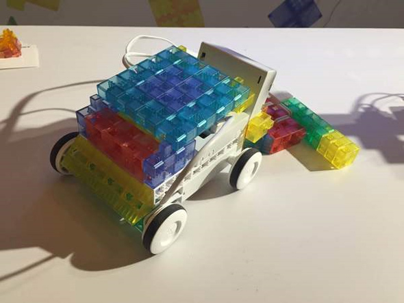 可遙控的電動(dòng)小車