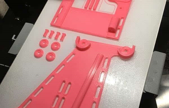 英國：為殘疾兒童設(shè)計(jì)可完全定制的3D打印假肢