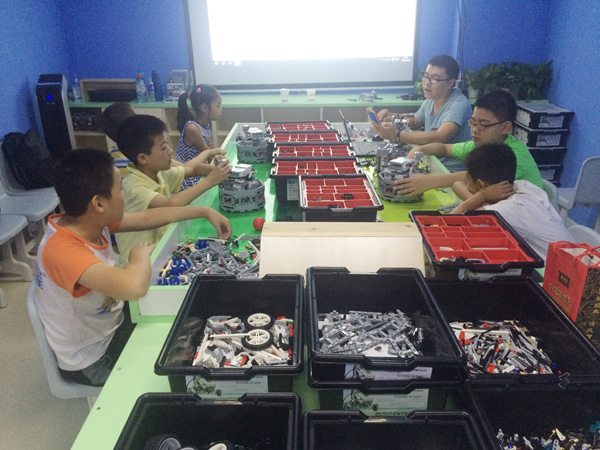 關(guān)于第十六屆中國青少年機器人競賽申報的說明