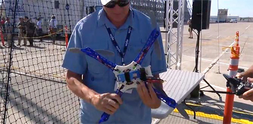 Essex航空母艦上3D打印個(gè)性化的無(wú)人機(jī)