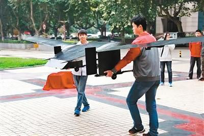 這架太陽(yáng)能 Wi-Fi無(wú)人機(jī) 占了三個(gè)全國(guó)第一