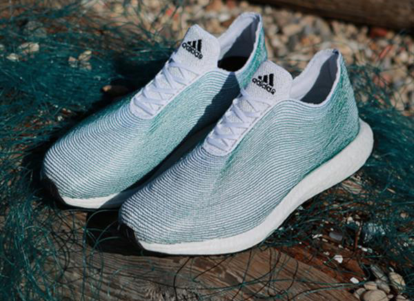 阿迪達(dá)斯使用回收海洋垃圾做3D打印環(huán)保概念鞋