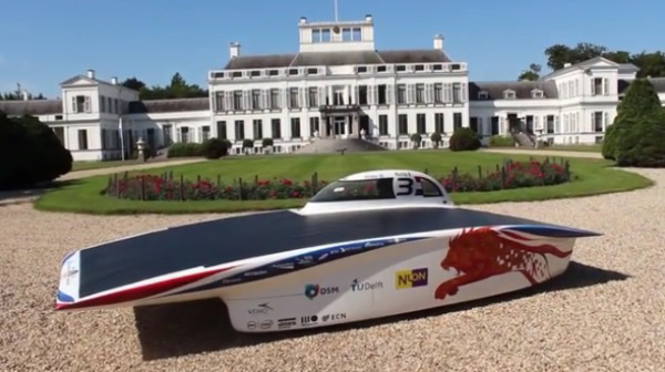 大學(xué)生用3D打印尾翼優(yōu)化太陽能賽車空氣動力性能