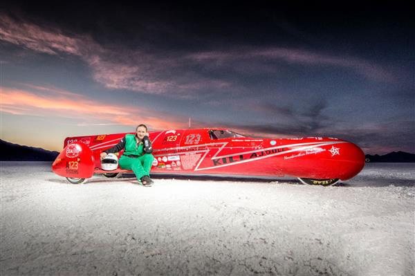 美女工程師開(kāi)發(fā)出世界上最快3D打印電動(dòng)摩托車