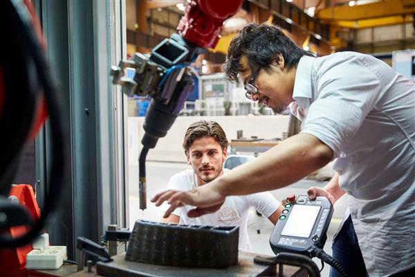 鹿特丹巨型電弧增材制造3D打印機準(zhǔn)備就緒