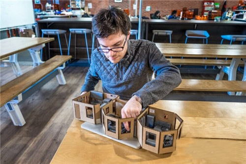 工程師3D打印出迷你公寓 以完成整體設(shè)計(jì)裝飾