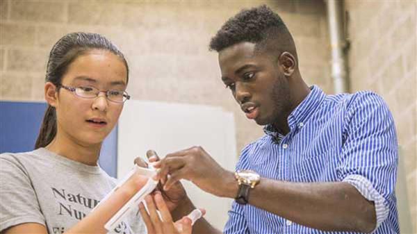 借助3D打印殘疾演奏家有望實(shí)現(xiàn)更多動(dòng)作