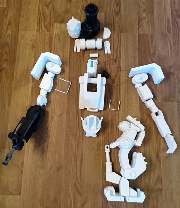 《守望先鋒》迷會(huì)喜歡的3D打印“Bastion”PC機(jī)