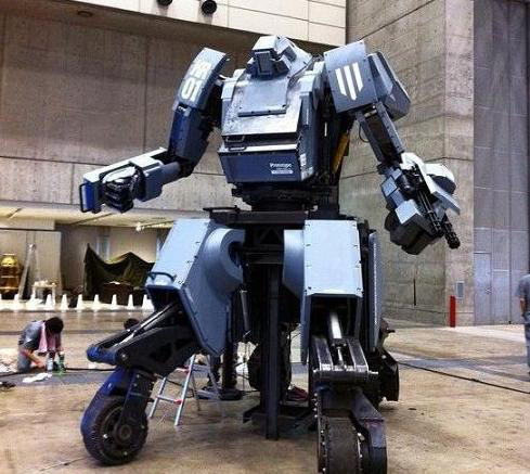 韓國(guó)研發(fā)超大型載人機(jī)器人