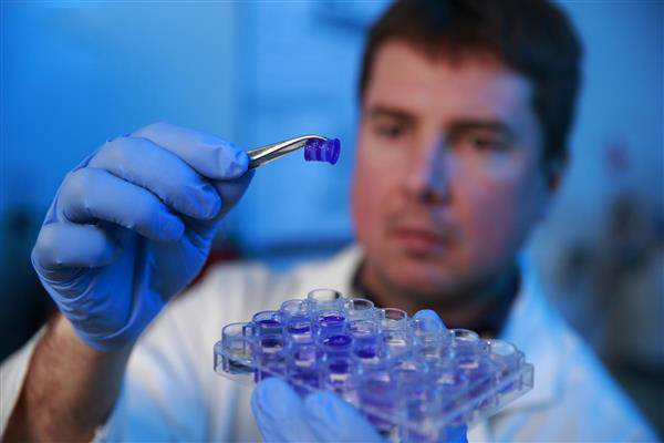 強生聯(lián)手Aspect Biosystems開發(fā)3D打印膝關(guān)節(jié)軟骨