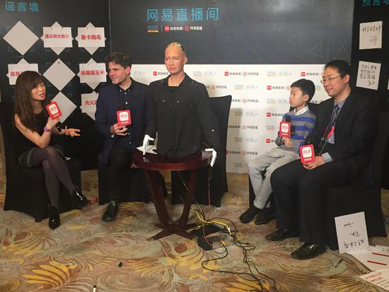 香港機(jī)器人公司創(chuàng)始人：5年內(nèi)機(jī)器人將成人類(lèi)朋友