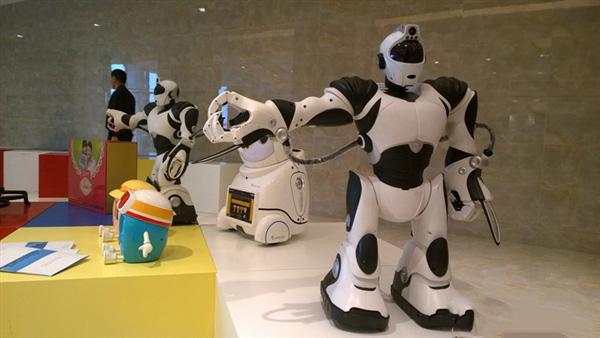 機(jī)器人預(yù)計(jì)2016年盈利3.94億-4.74億 增幅或達(dá)20%