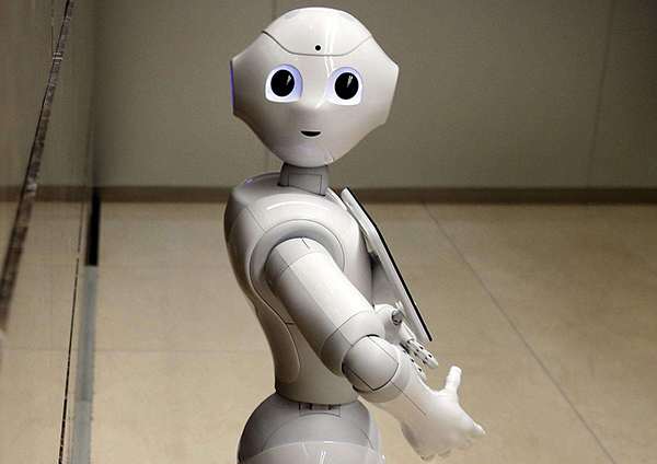 軟銀Pepper機(jī)器人有新工作了：在機(jī)場賣食物和啤酒