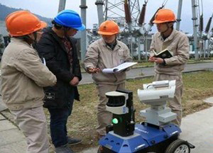 四川藏區(qū)變電站首個智能巡檢機器人上崗