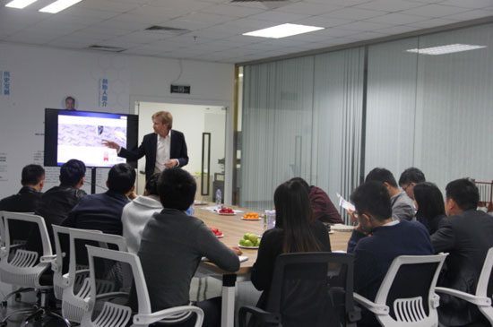 蘇黎世聯(lián)邦理工教授Nelson到訪ROBO醫(yī)療機(jī)器人研究所