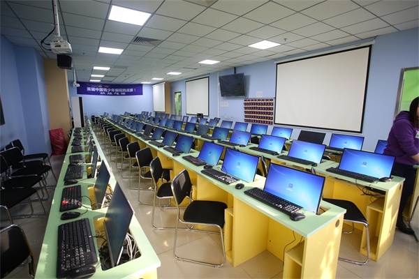 達內(nèi)童程童美“發(fā)現(xiàn)杯”青少年編程大賽開戰(zhàn)，2000多選手決戰(zhàn)全國