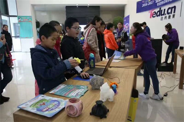 “發(fā)現(xiàn)杯”青少年編程大賽開戰(zhàn)，2000多選手決戰(zhàn)全國