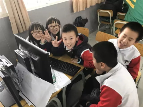 “發(fā)現(xiàn)杯”中國(guó)青少年編程挑戰(zhàn)活動(dòng)廣州賽區(qū)，近500名編程小達(dá)人競(jìng)技