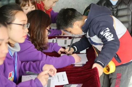 杭州賽區(qū)│“發(fā)現(xiàn)杯”中國(guó)青少年編程挑戰(zhàn)活動(dòng)城市賽今日開(kāi)戰(zhàn)