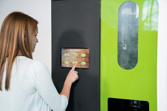 美國(guó)推出可做1000多種沙拉的機(jī)器人 每份只需60秒