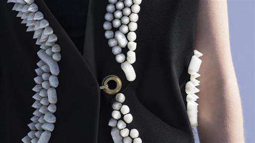 APEX COAT：結(jié)合了3D打印設計和手工制作技術的時尚外套