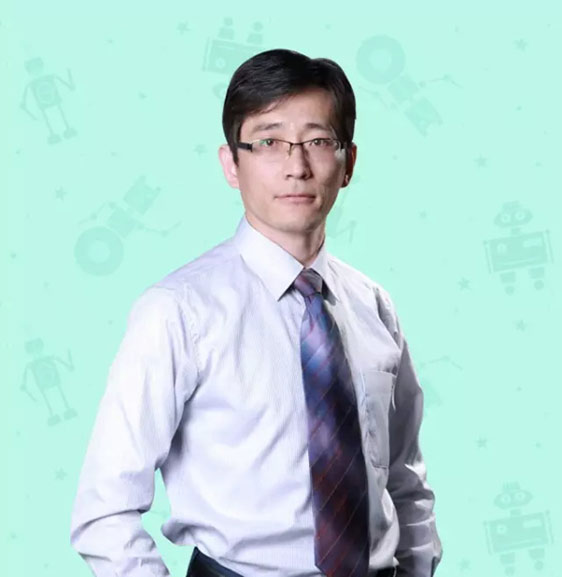 美國(guó)研學(xué)營(yíng)—智能機(jī)器人編程教研總監(jiān)專訪