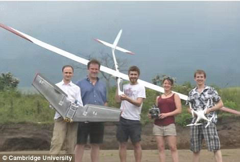 無人機(jī)新用途！英國科學(xué)家用其研究活躍火山