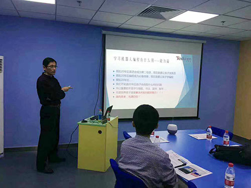 2017WRO達(dá)內(nèi)直選賽火熱開(kāi)啟，專(zhuān)家全國(guó)巡講ing！