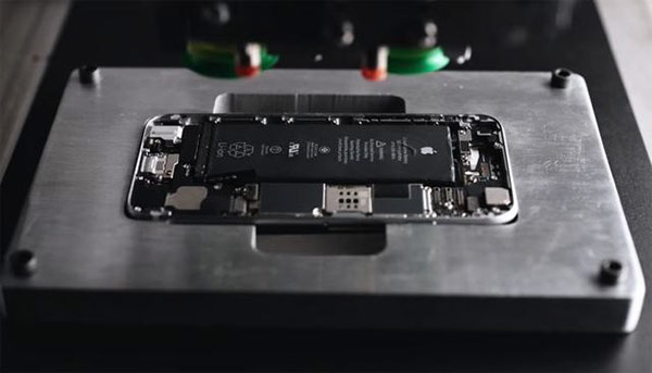 蘋果研發(fā)Liam機(jī)器人每11秒就可"殺"掉一部iphone