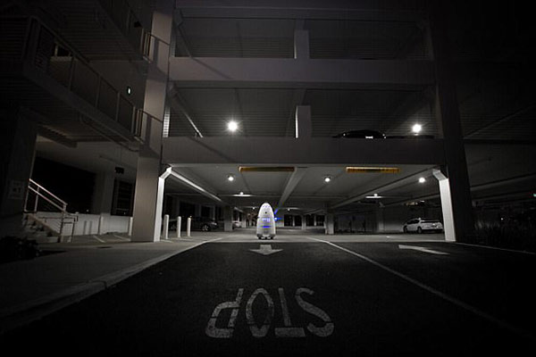 硅谷公司研發(fā)“保安機(jī)器人” 可有效減少犯罪率