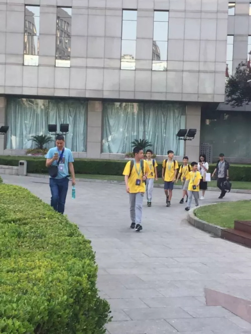 發(fā)現(xiàn)杯 | 你們相親相愛，我們緊張比賽!發(fā)現(xiàn)杯第一天賽事回顧