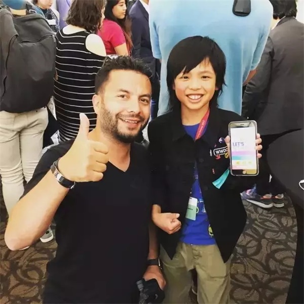 蘋果發(fā)布會最小程序員 6歲學(xué)編程 已設(shè)計5款A(yù)PP