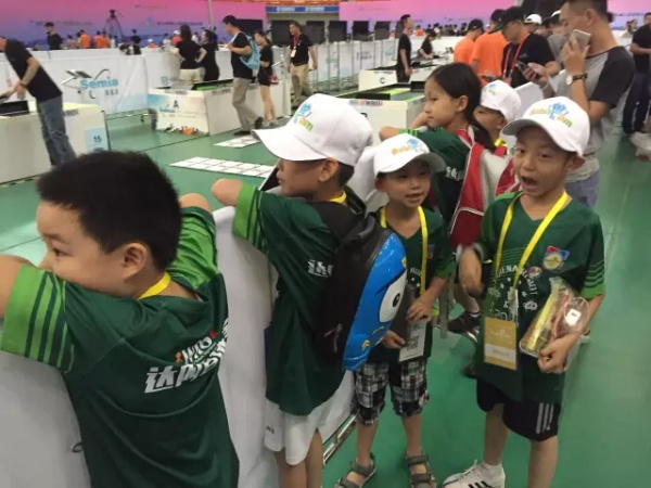 WRO | 精英選手 征戰(zhàn)全國舞臺！2017世界青少年機(jī)器人大賽火熱開賽