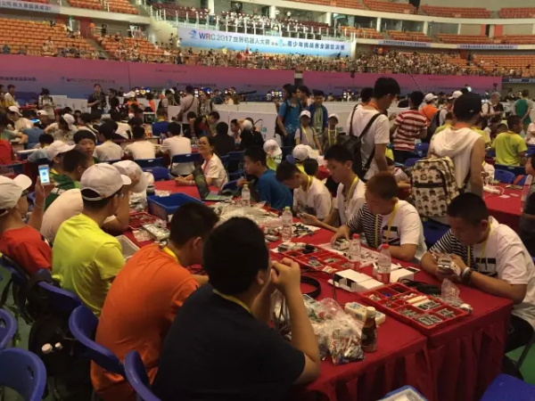 WRO | 精英選手 征戰(zhàn)全國舞臺！2017世界青少年機(jī)器人大賽火熱開賽