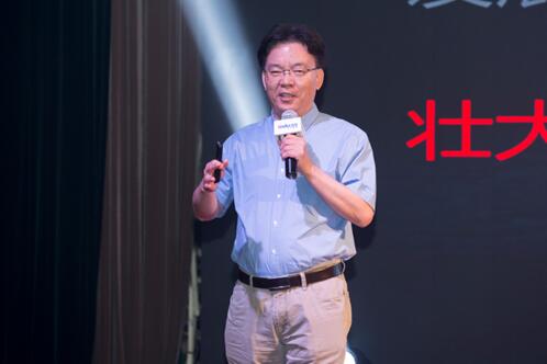 達(dá)內(nèi)慶祝成立十五周年，舉辦青春榜樣頒獎(jiǎng)典禮