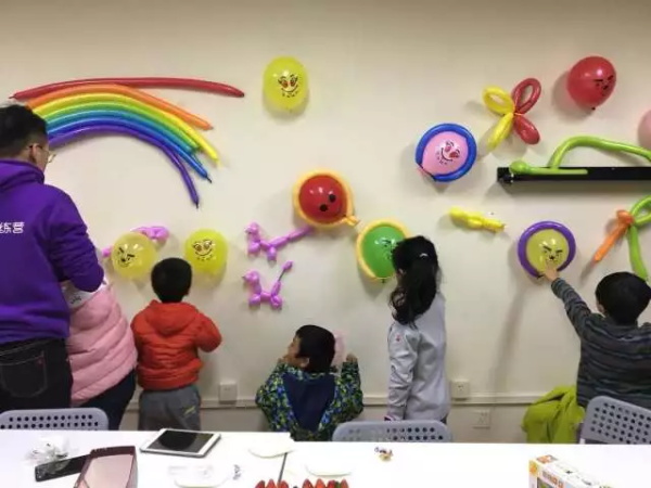 童程童美迎來北京首個(gè)智能機(jī)器人編程WeDo結(jié)業(yè)班！