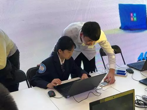 北京上地首屆青少年科技節(jié)|創(chuàng)新成長孵化夢想，童程童美老師受邀現(xiàn)場助力！