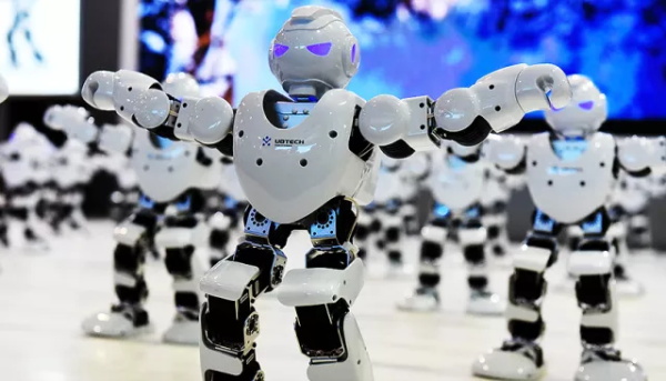 童程童美智能機(jī)器人編程講座再次走進(jìn)校園！帶領(lǐng)小朋友深度探索智能科技！