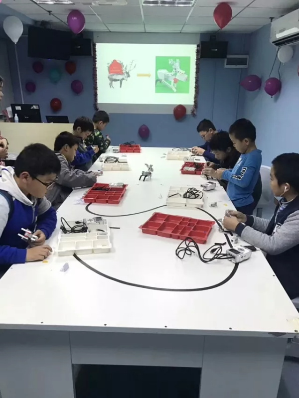 嗨皮圣誕節(jié)！童程童美圣誕主題課全國全國狂歡ing~