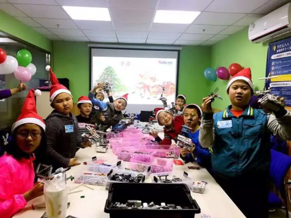 嗨皮圣誕節(jié)！童程童美圣誕主題課全國全國狂歡ing~