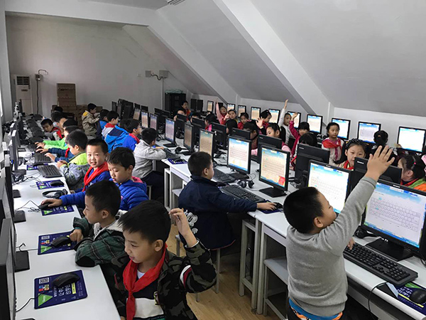 達內童程童美2017年全年招生9580人，同比增長307%