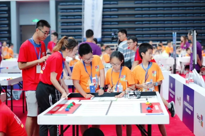 【W(wǎng)RO達(dá)內(nèi)賽】全國(guó)機(jī)器人小達(dá)人齊聚清華，規(guī)模創(chuàng)童程童美歷史之最！