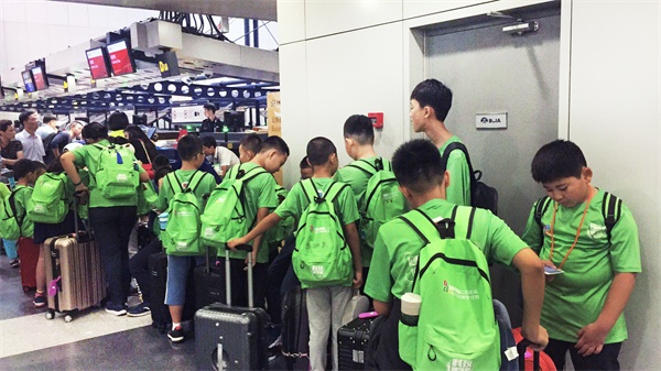 在哈佛學編程，住美國Homestay，牛娃們開掛的暑假我也想要！