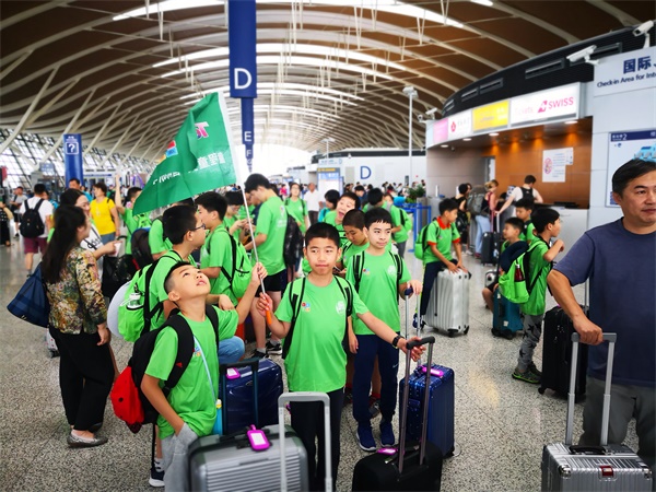 在哈佛學編程，住美國Homestay，牛娃們開掛的暑假我也想要！