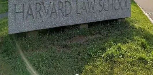 世界做課堂，旅途見成長(zhǎng)——研學(xué)營(yíng)金牌領(lǐng)隊(duì)董娜老師帶隊(duì)分享