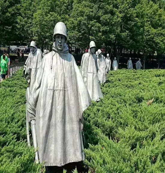 世界做課堂，旅途見成長(zhǎng)——研學(xué)營(yíng)金牌領(lǐng)隊(duì)董娜老師帶隊(duì)分享