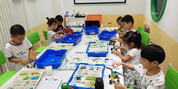 官宣 | 2018全國青少年機(jī)器人技術(shù)等級考試報名啟動