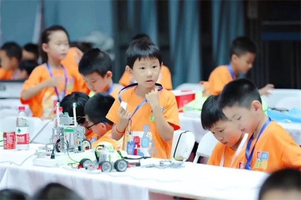 2018WRO國(guó)際總決賽圓滿收官：童程童美學(xué)員載譽(yù)而歸 逐夢(mèng)前行 