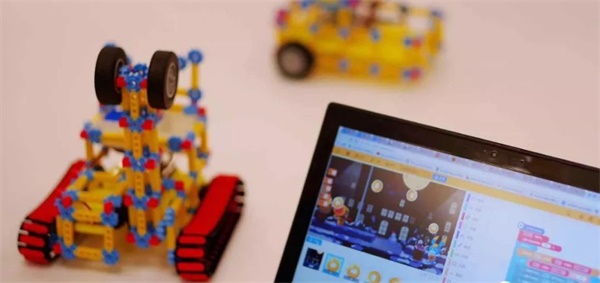 中小學(xué)人工智能教育發(fā)布會在京召開，2019年五城全面試點(diǎn)！ 