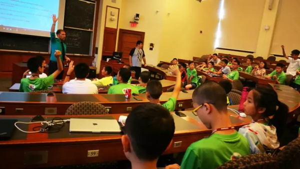 春節(jié)還能這么過 ▏童程童美2019寒假高端編程研學(xué)營全球啟航